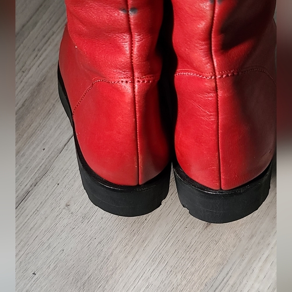 VINTAGE Chanel combat boots - Picture 2 of 9